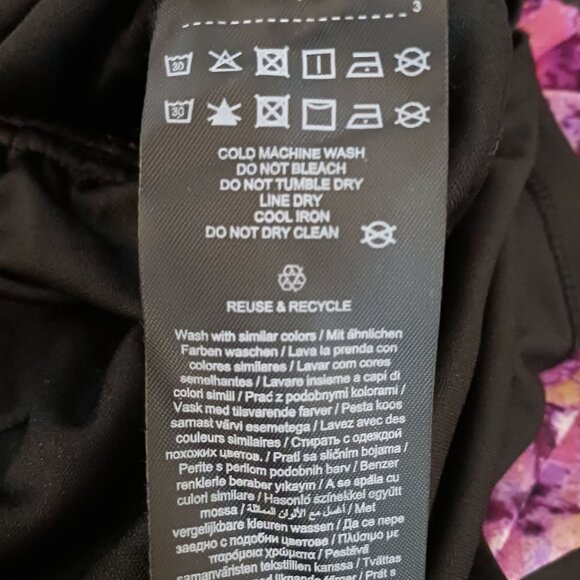 NEW VERO‎ MODA Britt Ruffle Long Sleeve Dress in Black/Purple Multi, Size M - Picture 11 of 14